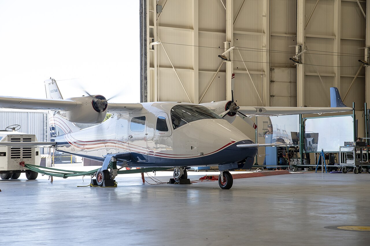 Electric aviation battery and powertrain